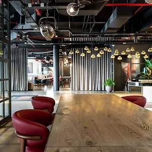 Radisson Red Brussels Βρυξέλλες